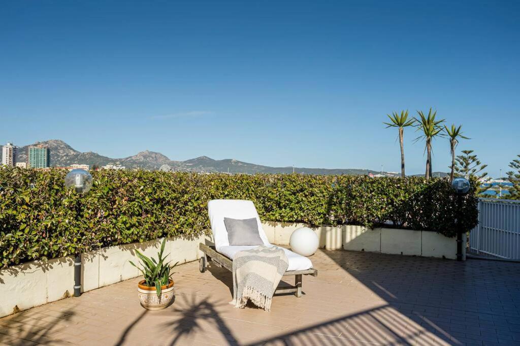 Sunny Rooftop Loft With Gorgeous Views Of Olbia Kültér fotó
