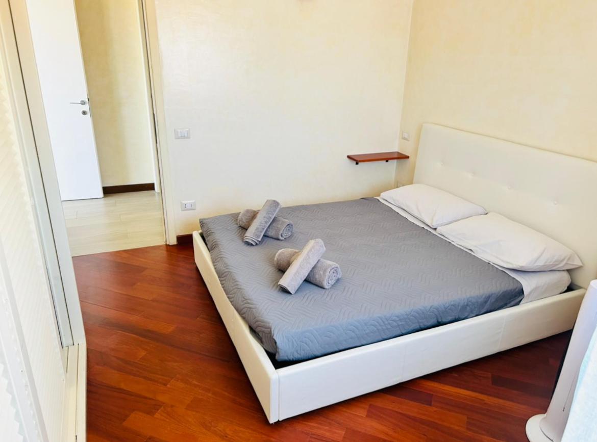 Sunny Rooftop Loft With Gorgeous Views Of Olbia Kültér fotó